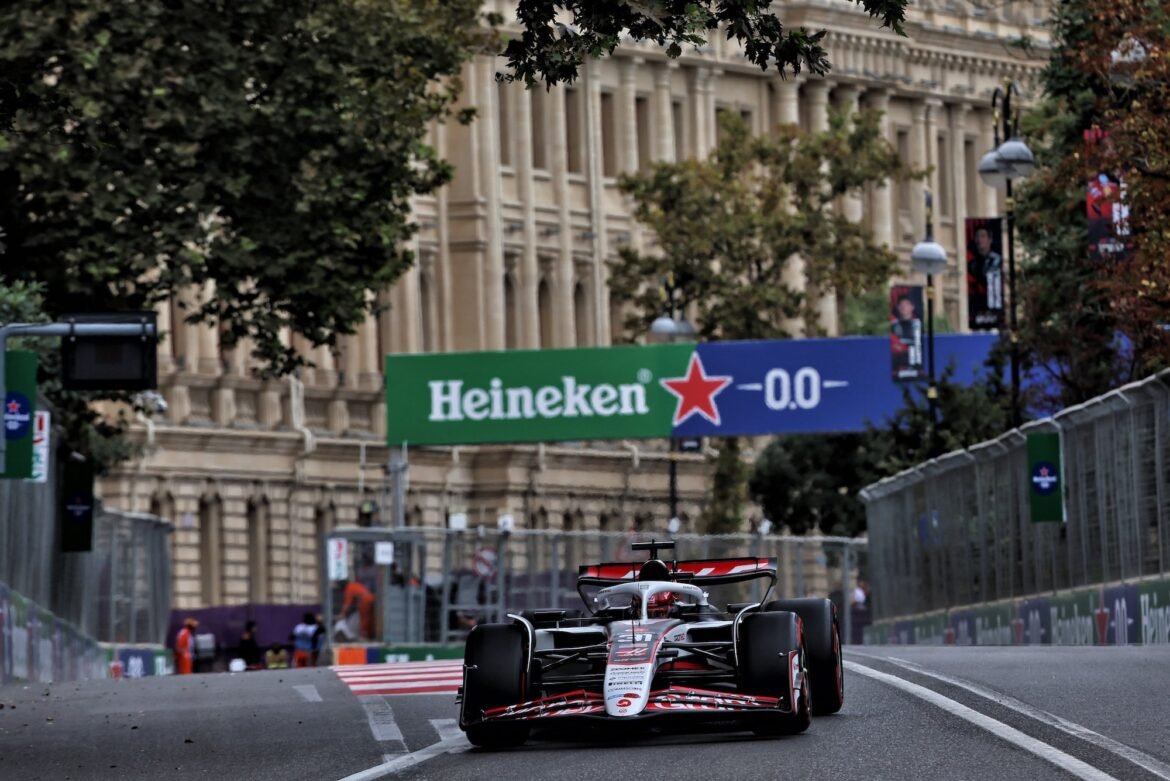 Haas expressa descontentamento com falhas e termina fora do top 10 em Baku.