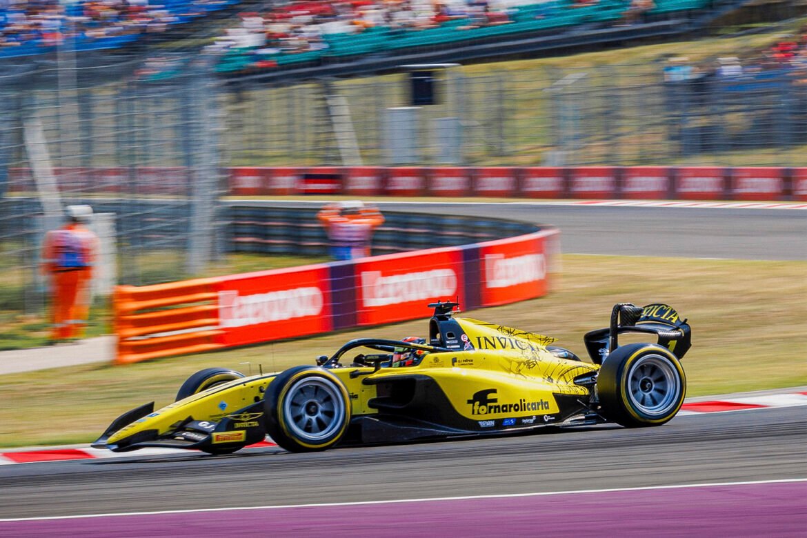 Líder da F2, Fornaroli divulga tratativas com equipes da Fórmula 1.