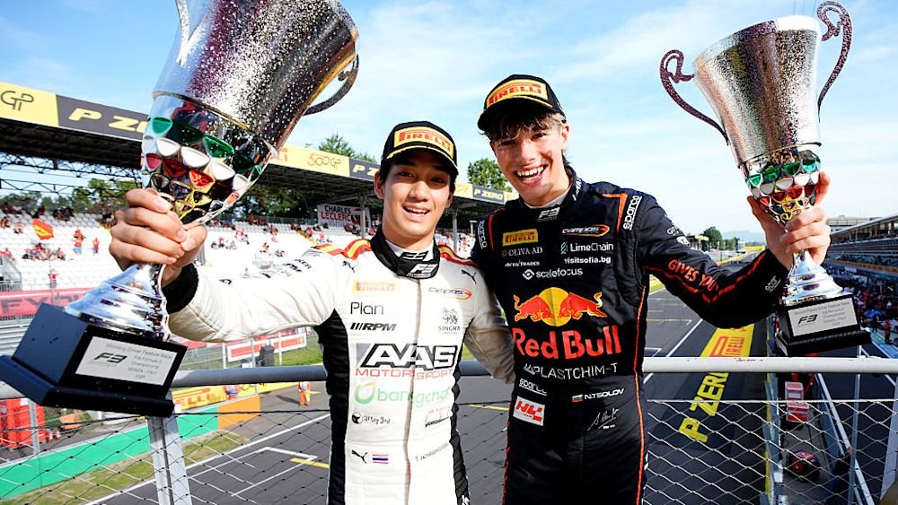 Inthraphuvsak venceu a corrida principal à frente de Tsolov em um um e dois para Campos