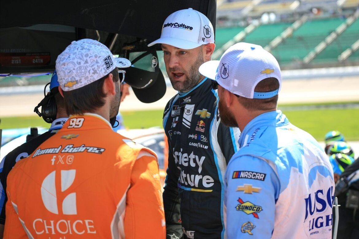Pilotos da Trackhouse Racing sob observação por tática pós-corrida