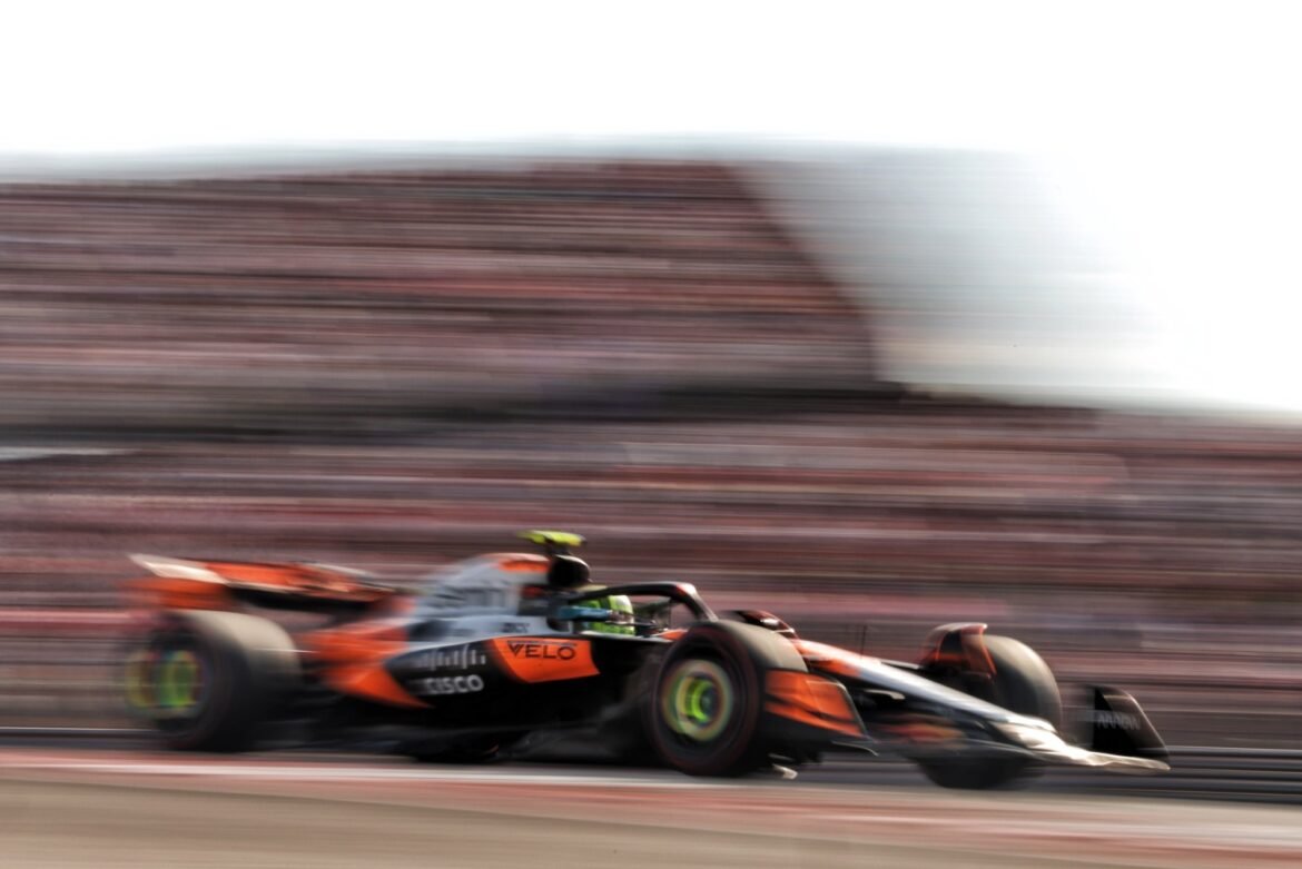 F1: Sainz apoia a estratégia da McLaren para 2025: "Ser um pouco cauteloso"