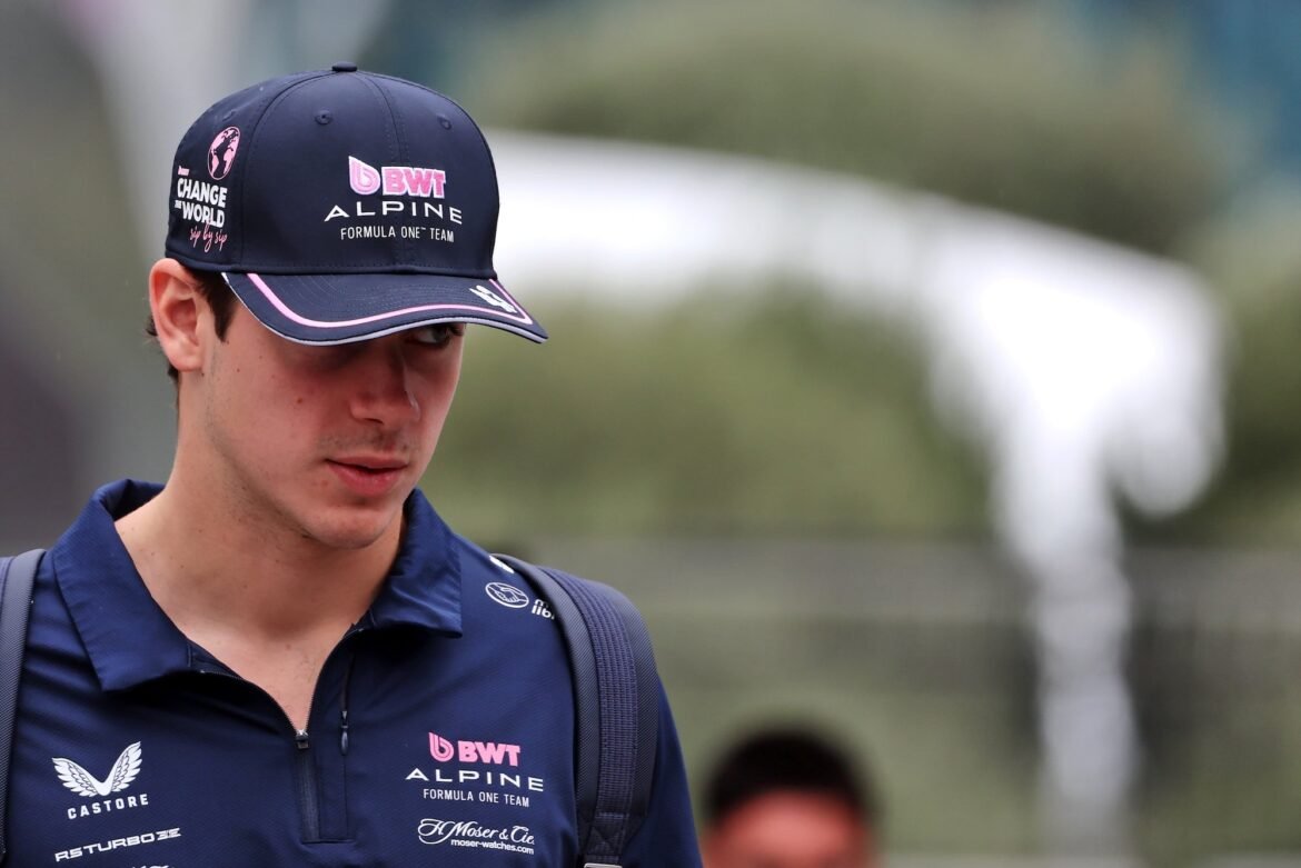 Hulkenberg responsabiliza Colapinto pela perda de controle em Singapura.