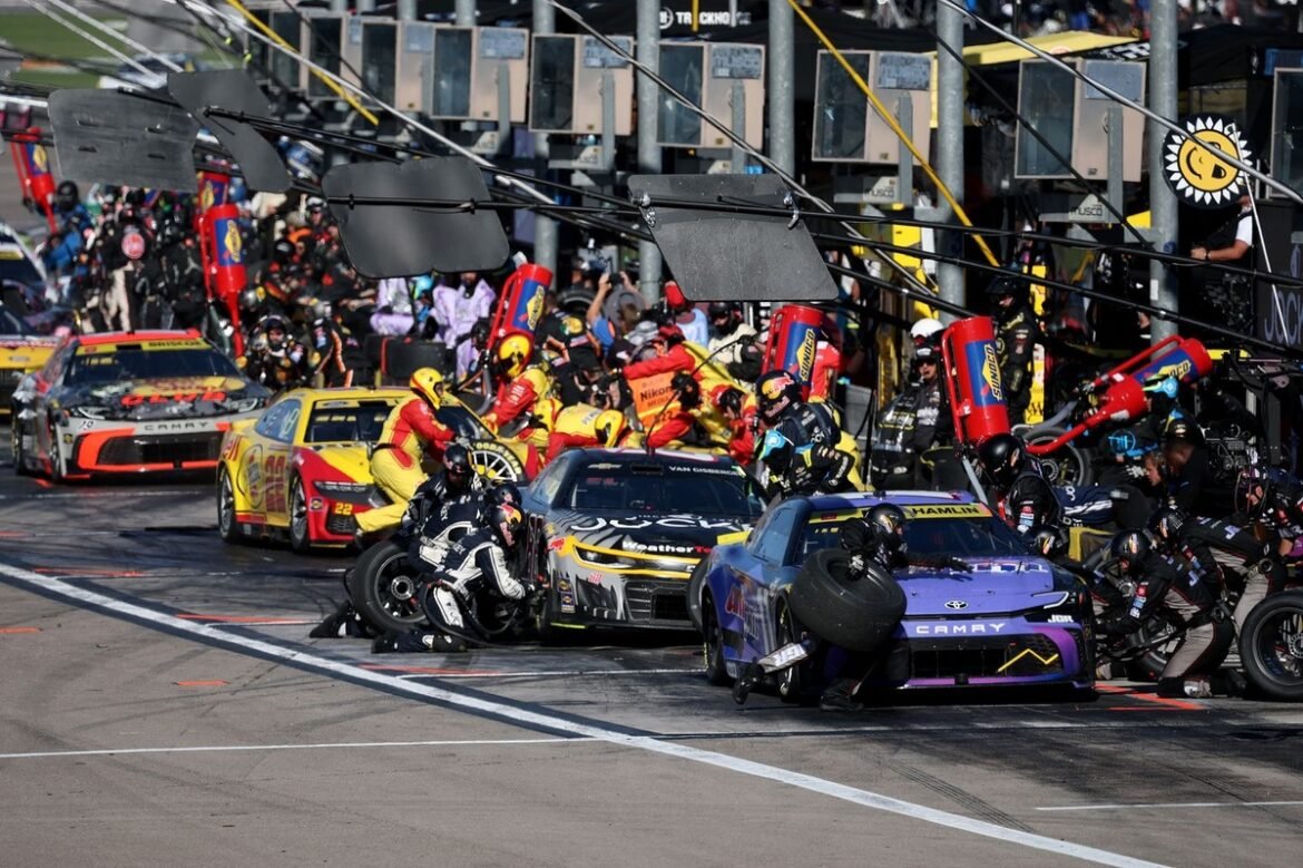 NHRA supera NASCAR como a corrida mais assistida da semana, mas...