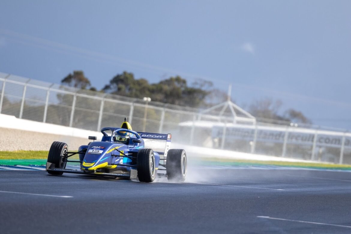 O campeão AU4 de 15 anos agora busca conquistar a Europa – Feeder Series