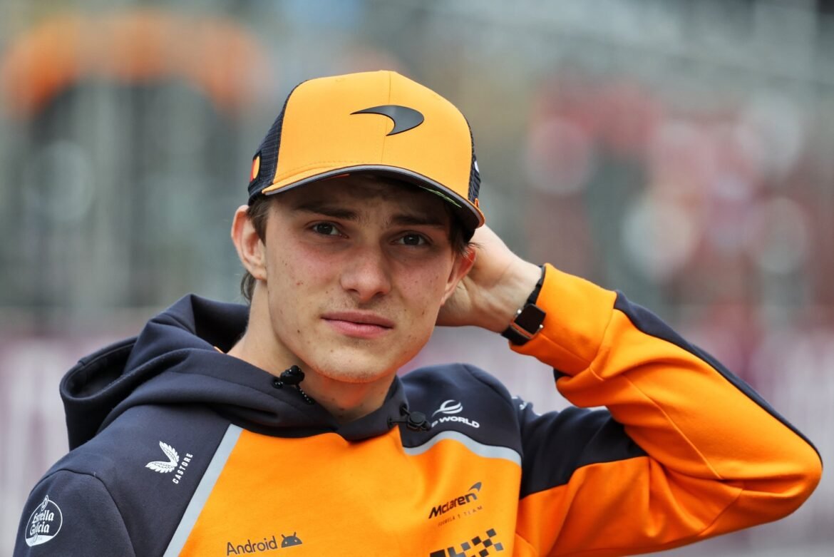 Schumacher considera Piastri mais sensível que Norris após a corrida em Singapura.