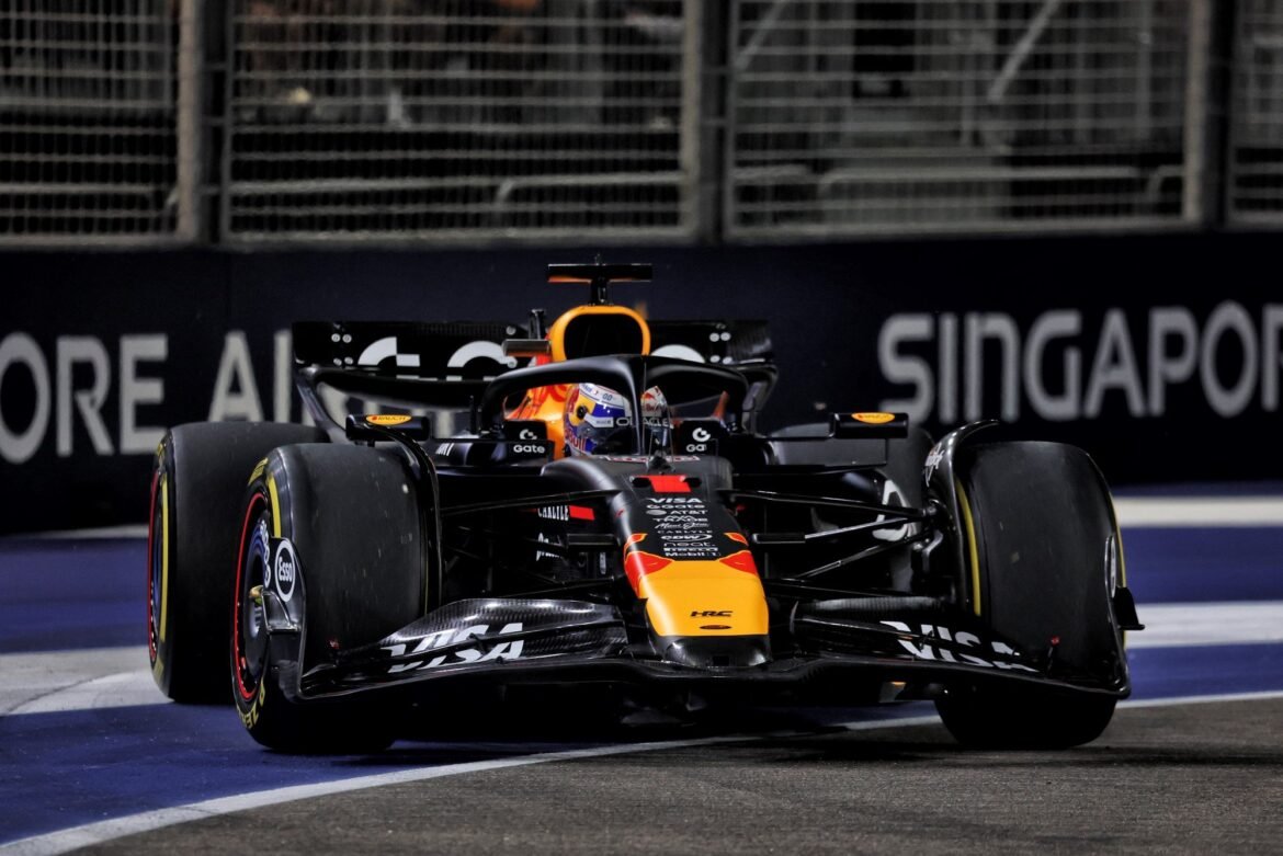 Verstappen afirma que a Red Bull precisa de melhorias para competir com a McLaren.