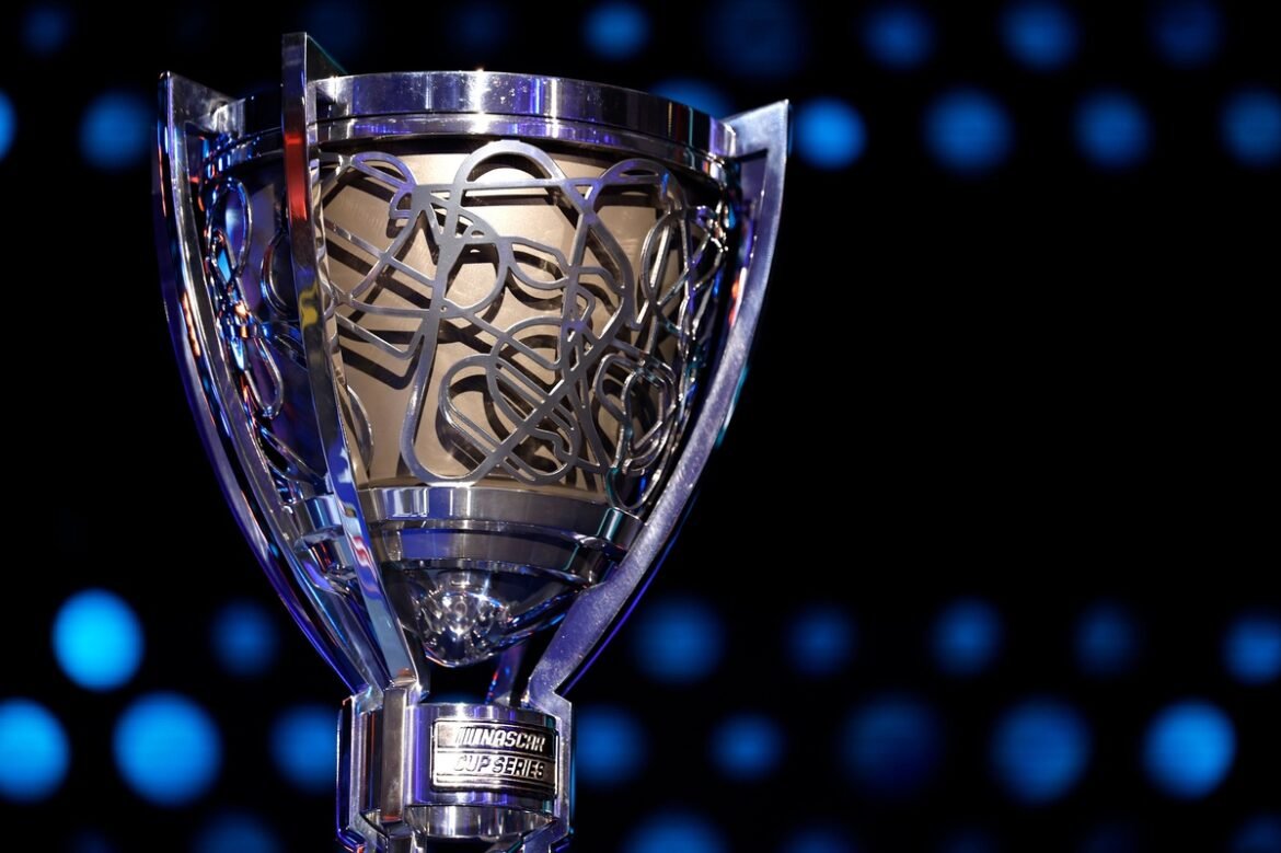 As odds de apostas para vencer o campeonato da NASCAR Cup de 2026, ainda muito precoces.
