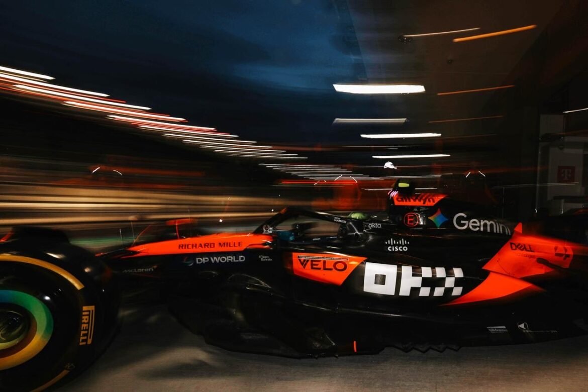 Botão observa Norris e Piastri sob intensa pressão após um TL3 turbulento.