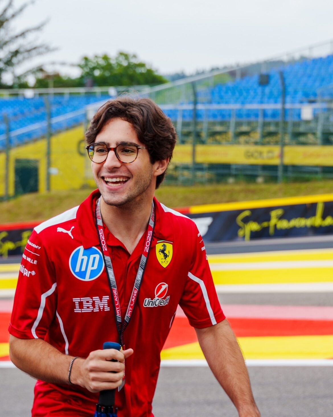 Rafa Câmara discute sua trajetória na ascensão à F2, sua parceria com Bortoleto e o desejo de ingressar na F1 de forma legítima.