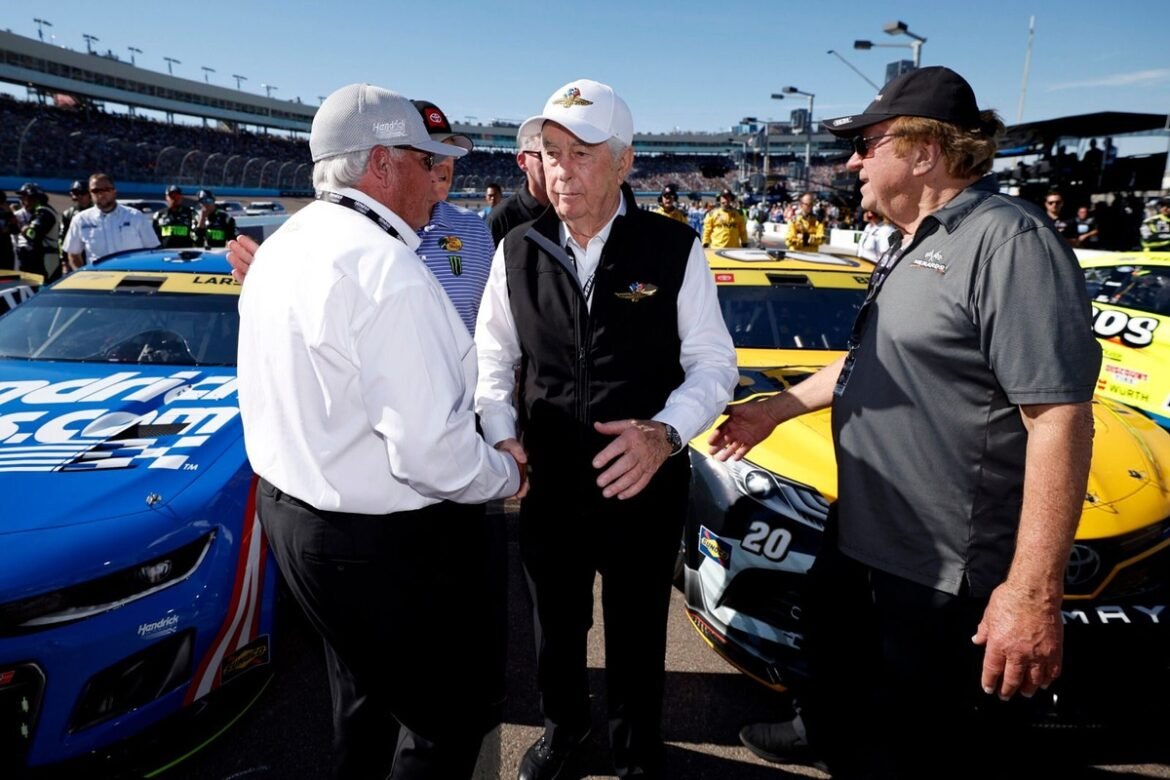 Roger Penske e Rick Hendrick contestam ordem de depoimento judicial.