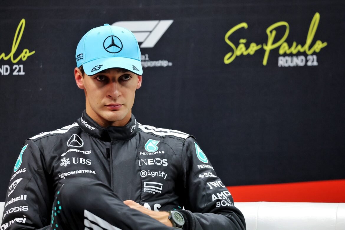 Russell reconhece a degradação dos pneus e considera o pódio como o máximo que a Mercedes pode alcançar.