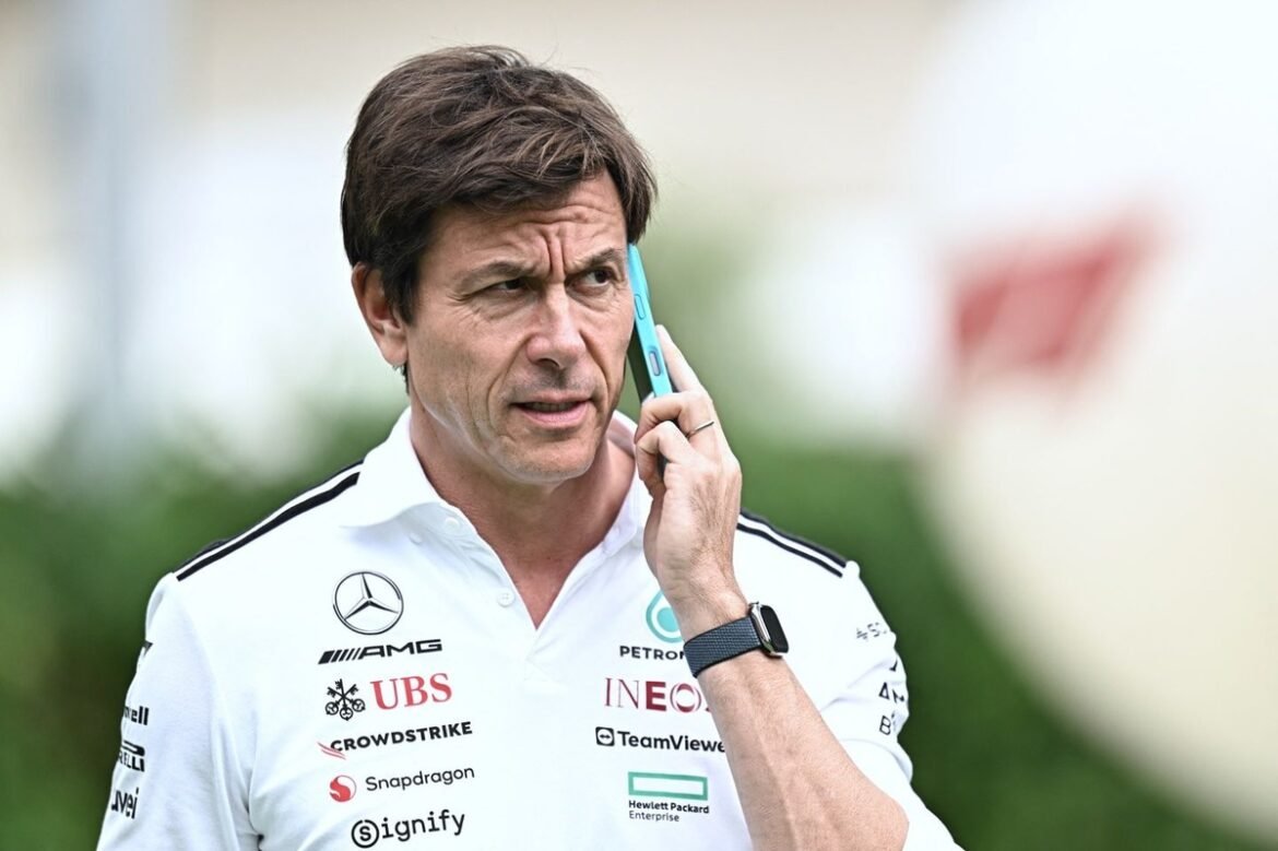 Toto Wolff vende parte de sua participação na Mercedes F1 para o CEO da CrowdStrike.