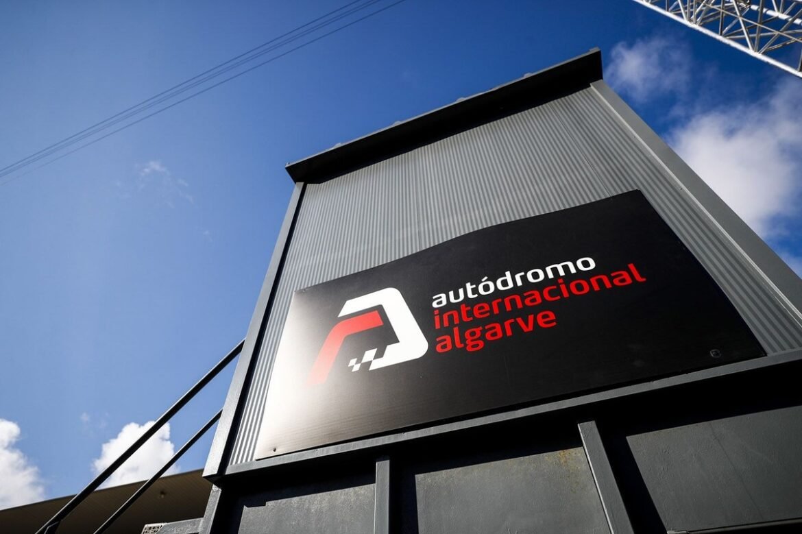 Fãs de F1 comemoram o retorno de uma "pista de verdade" enquanto o Grande Prêmio de Portugal se prepara para voltar em 2027.