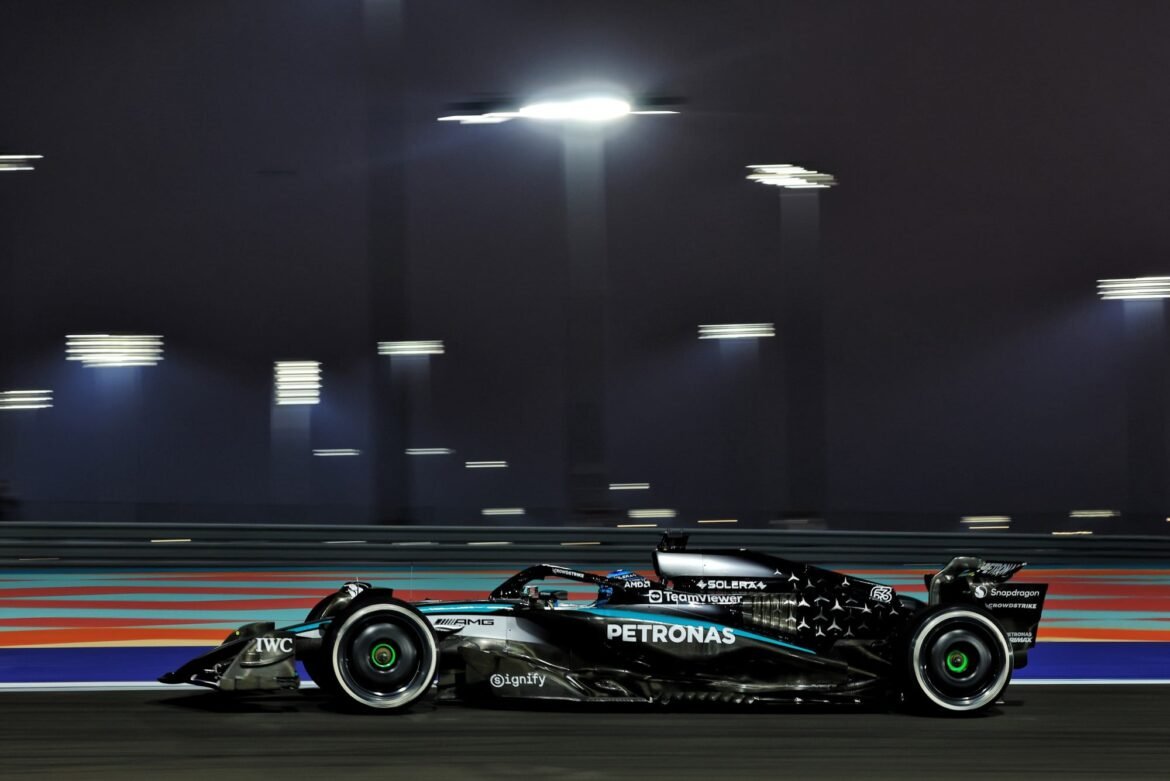 Russell finaliza 99,9% das voltas corridas em 2025.