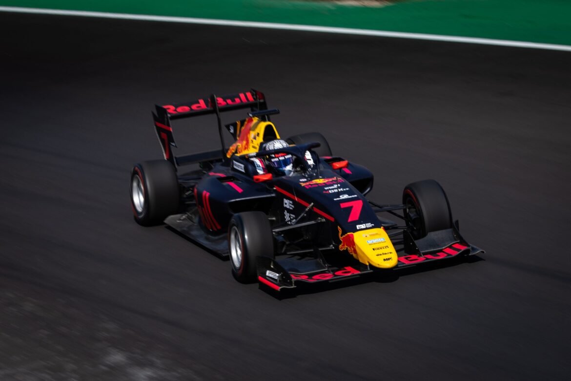 Tramnitz pode ser excluído do Red Bull Junior Team devido à ausência de patrocínio.