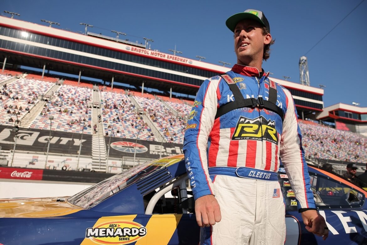 Cleetus McFarland pensou em deixar a NASCAR após a morte de Greg Biffle.