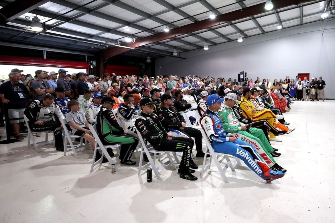 Conselho Consultivo de Pilotos da NASCAR reestruturado para a temporada de 2026