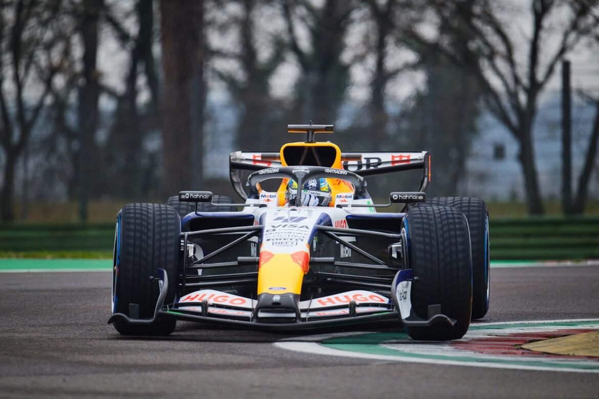 F1: Lindblad comenta sobre sua relação com Lawson: "Ele é uma pessoa bacana"