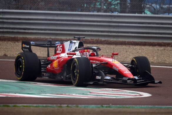 Lançamento da nova pintura da Ferrari para a F1 de 2026 gera polêmica sobre o visual predominantemente branco