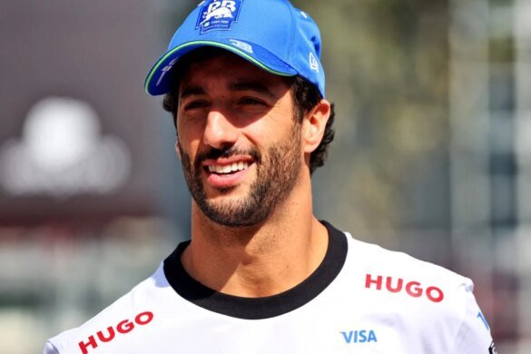 Ricciardo fala sobre ter entregue o número 3 para Verstappen.