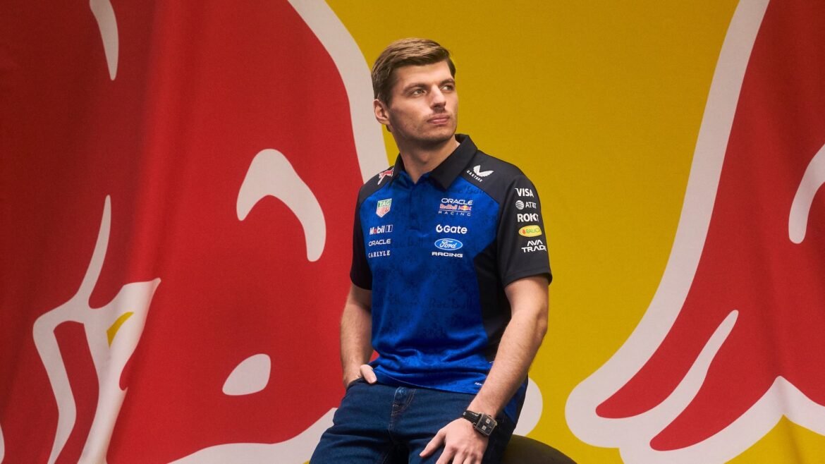 Verstappen destaca forte parceria com a Red Bull e afirma que sua meta é honrar o contrato.