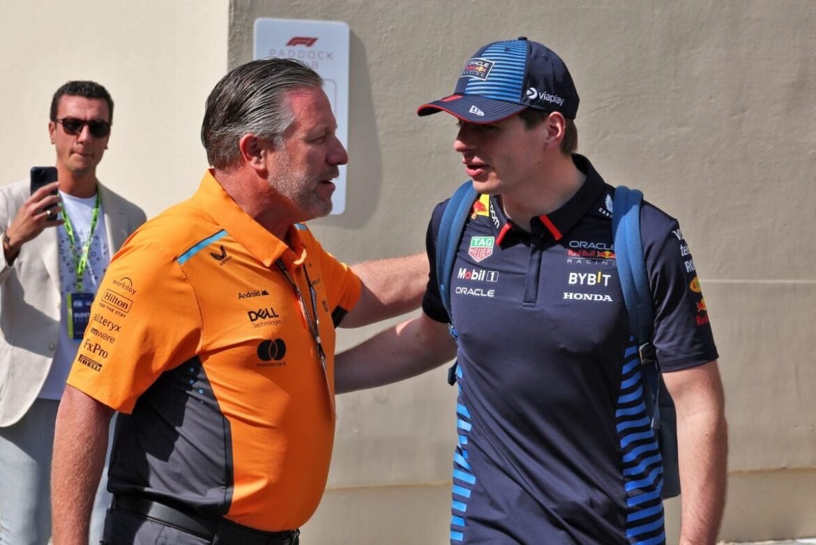 Zak Brown sugere a reintrodução do reabastecimento para diminuir desclassificações na F1 no Brasil.