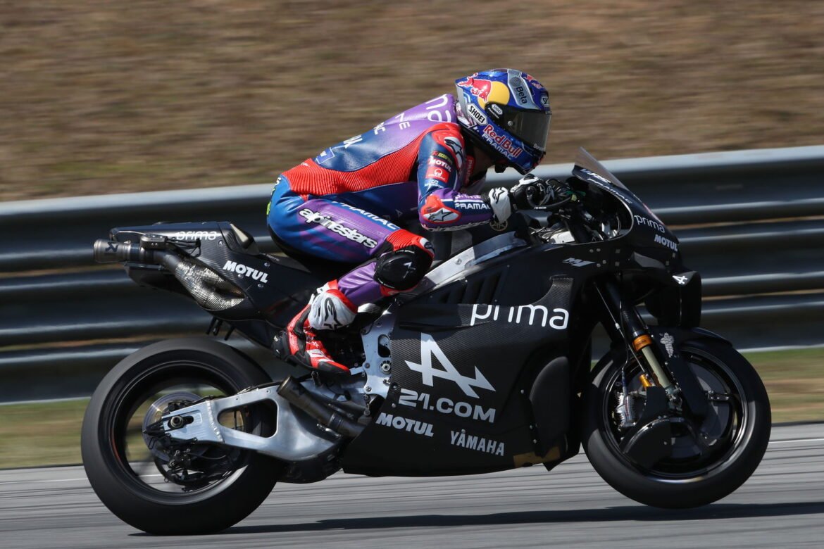 A razão exclusiva pela qual Toprak Razgatlioglu não está utilizando asas traseiras nos testes da MotoGP.