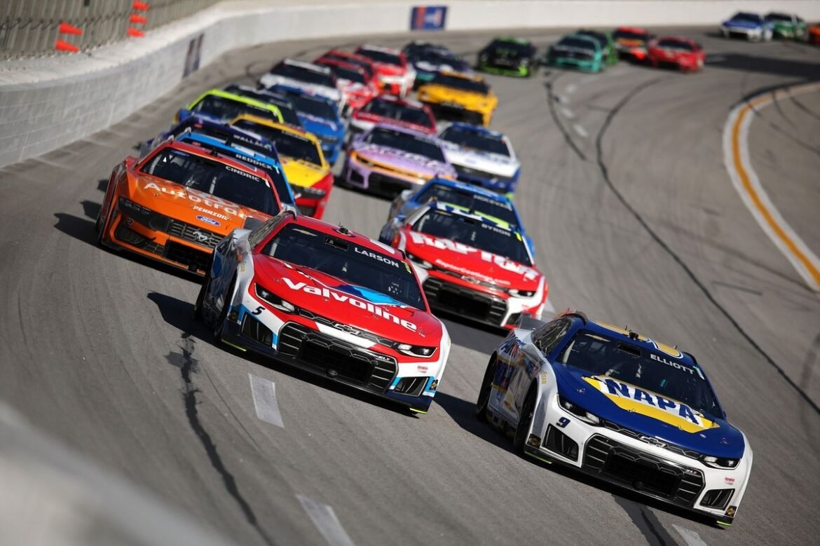 Classificação completa de pontos da NASCAR Cup após Atlanta