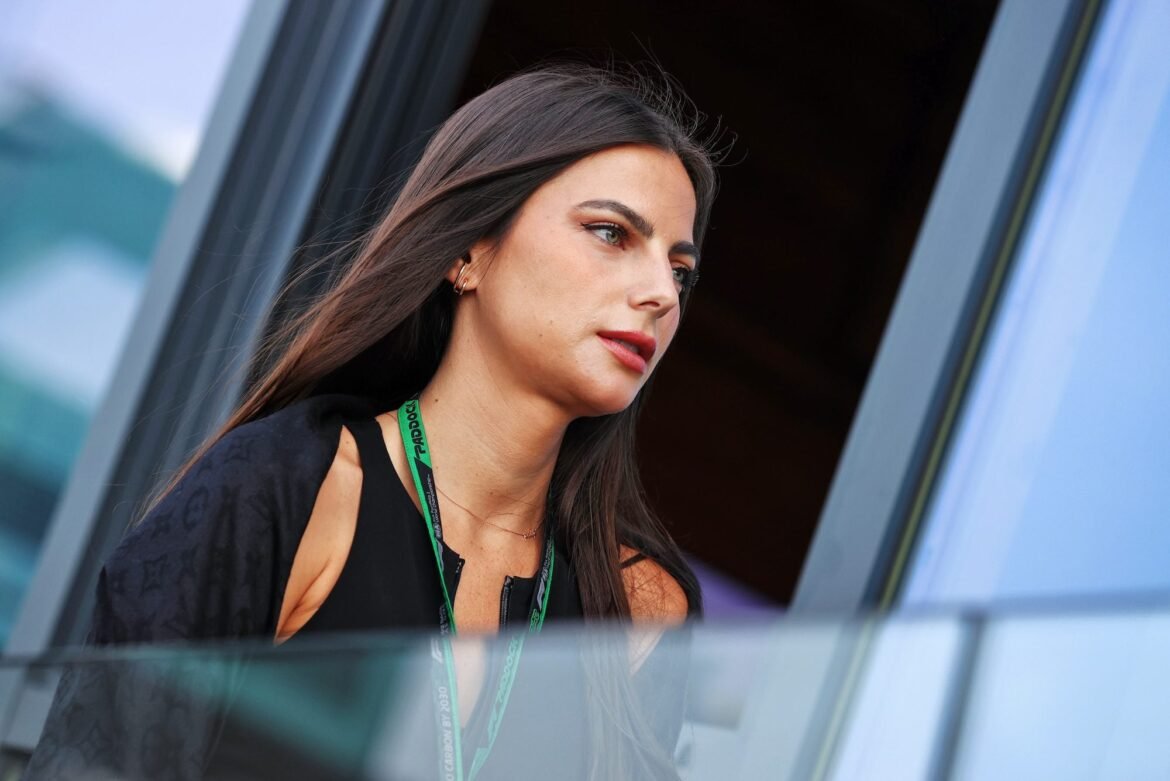 Kelly Piquet compartilha o que mais a enche de orgulho.