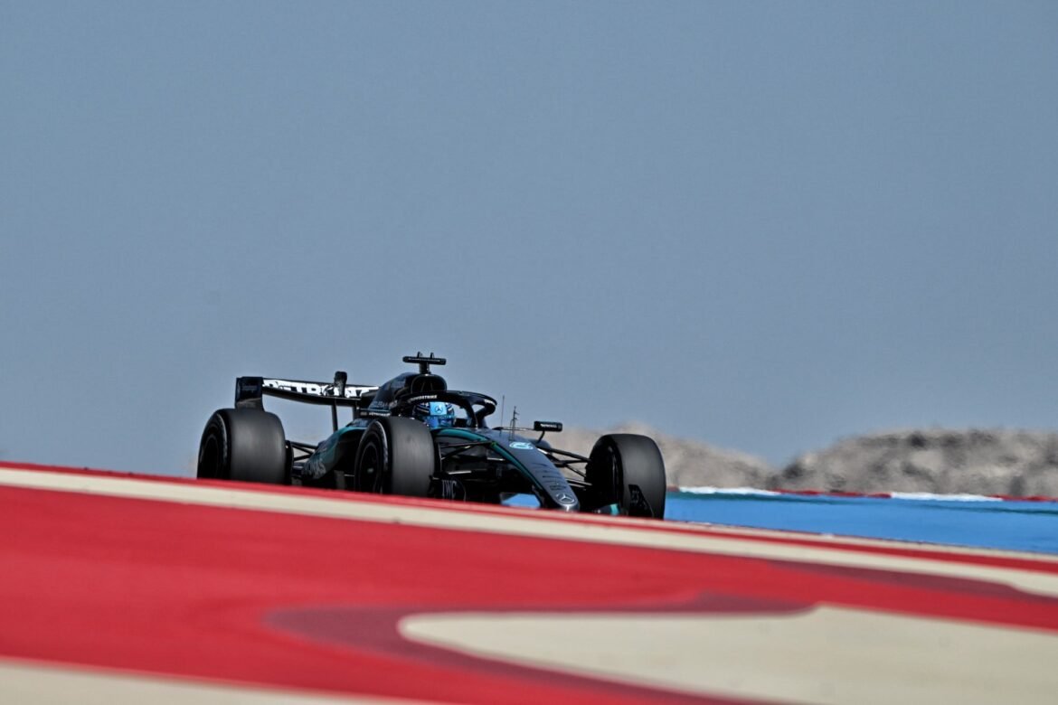 Leclerc acredita que a Mercedes "está guardando segredos" durante a pré-temporada.