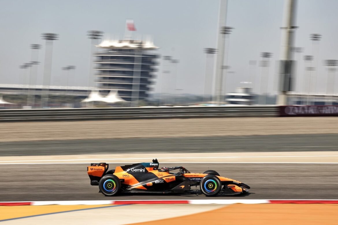 Norris não enxerga benefícios na estratégia de pneus da McLaren para 2026.