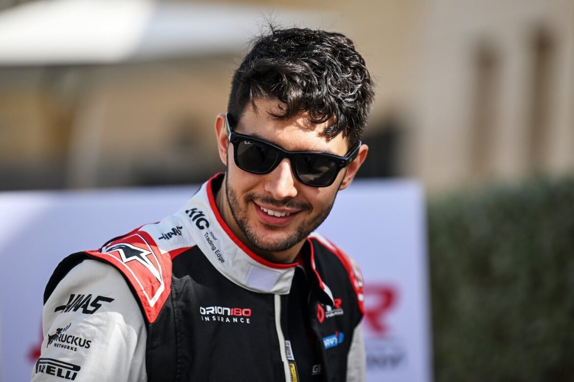 Ocon responde ao chefe da Haas e compartilha a responsabilidade por 2025.