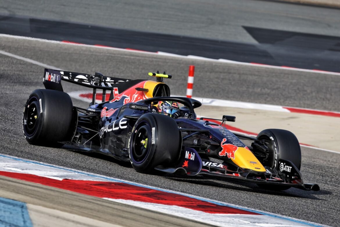 Red Bull e Aston Martin iniciam testes no Bahrein com uma surpresa.