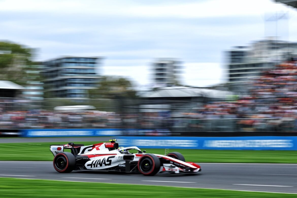 Bearman critica os carros da Fórmula 1 de 2026 e afirma: “isso não é corrida”