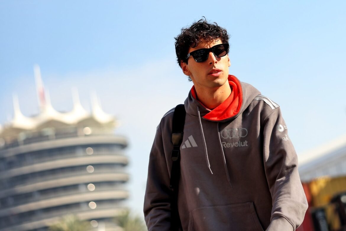 Bortoleto finaliza em nono no primeiro treino com a Audi na Austrália.