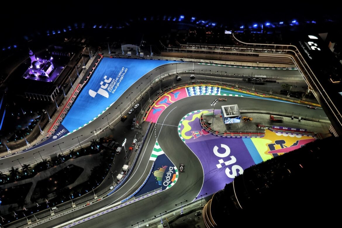 Possível cancelamento de GPs pode resultar em perdas bilionárias.