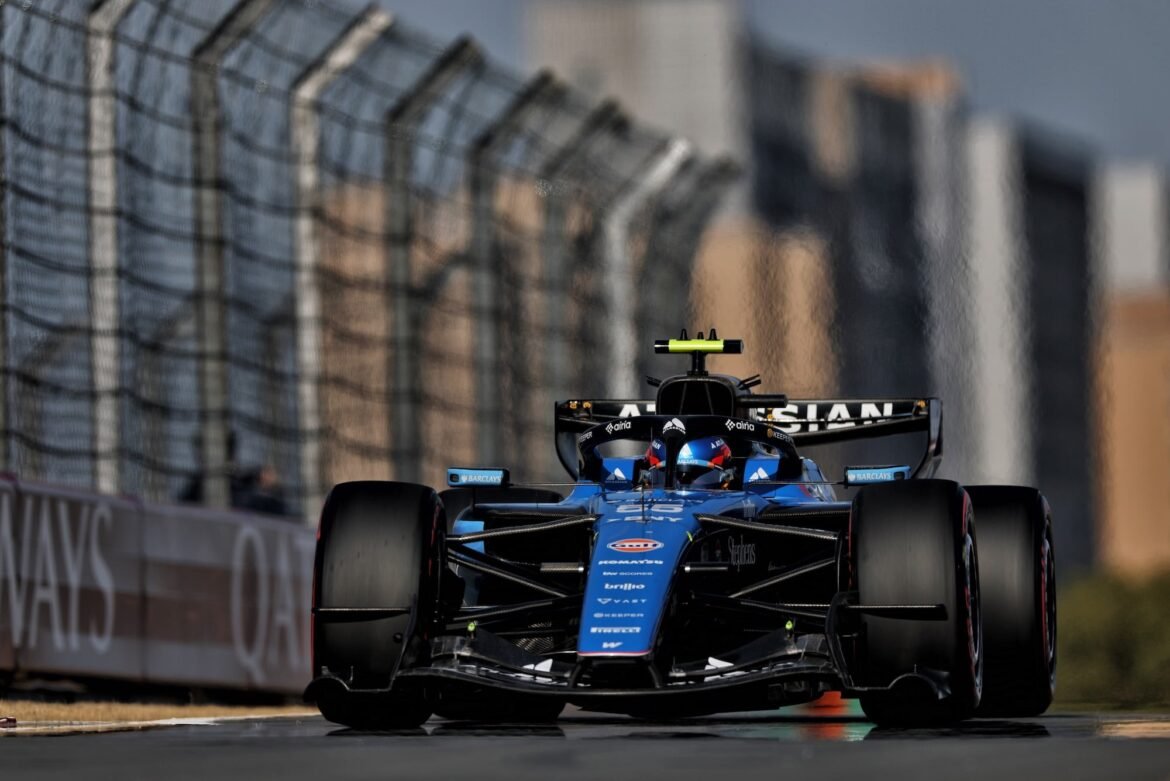 Sainz compartilha razões para ter saído da McLaren em 2021 e sua atual concentração na Williams.