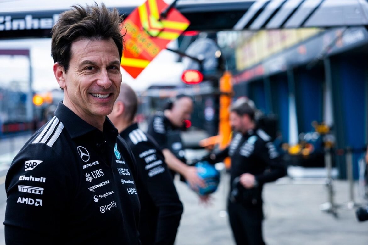 Toto Wolff responde às críticas dos pilotos sobre as regras de 2026: 'Fãs são a prioridade da F1'