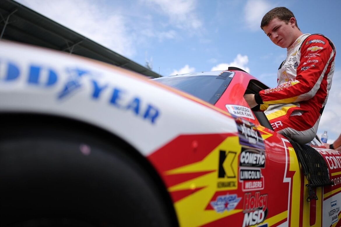 Daniel Dye fará sua estreia na NASCAR Cup em Talladega como parte de um contrato de quatro corridas.