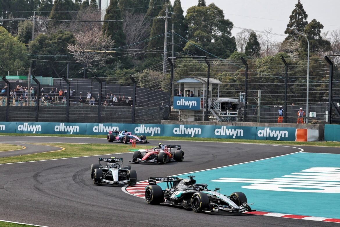 Domenicali rejeita a influência 'artificial' nas corridas de 2026 devido ao novo regulamento.