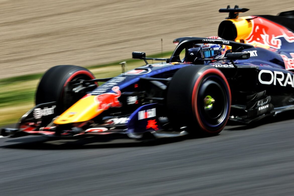Verstappen afirma que não precisa de compaixão e discute a possibilidade de se aposentar.