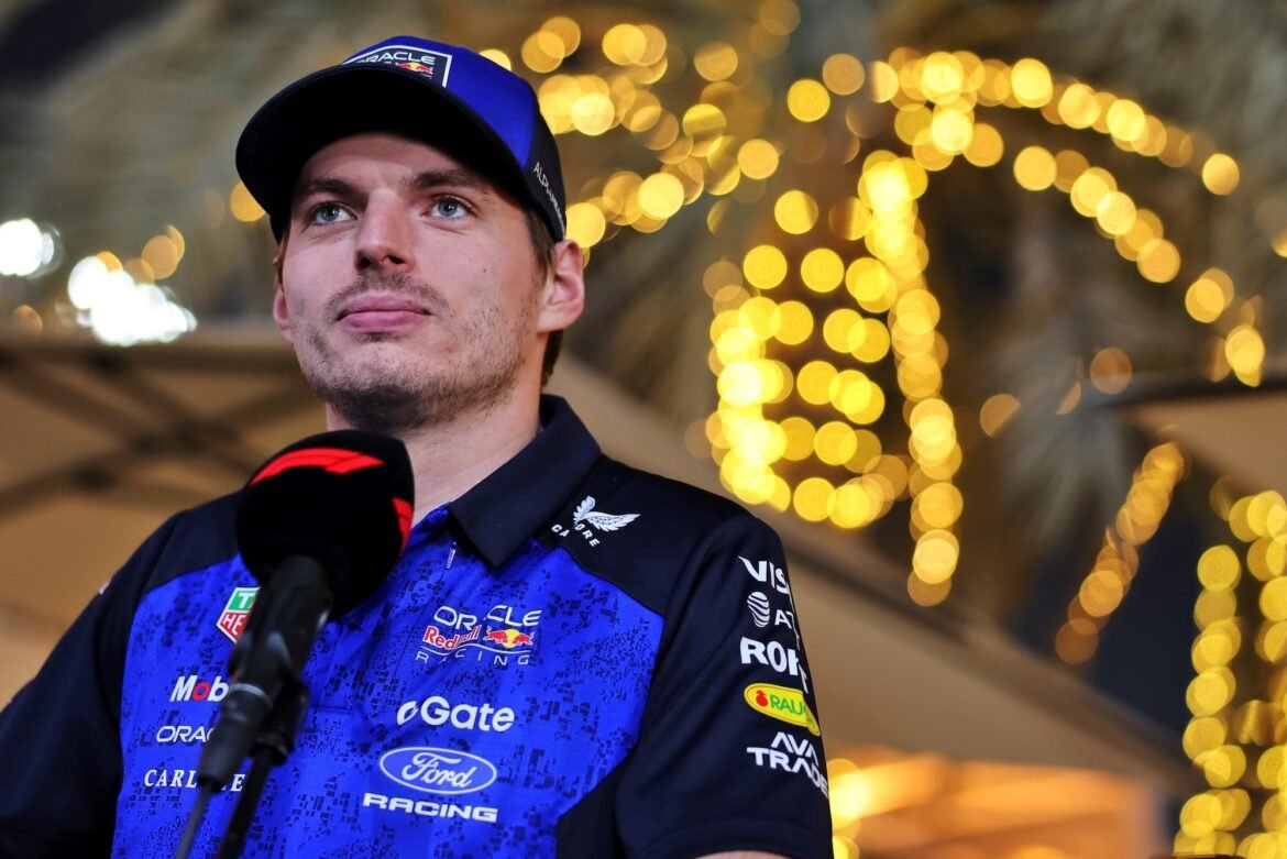 Verstappen precisou dormir em uma cama improvisada no começo da carreira