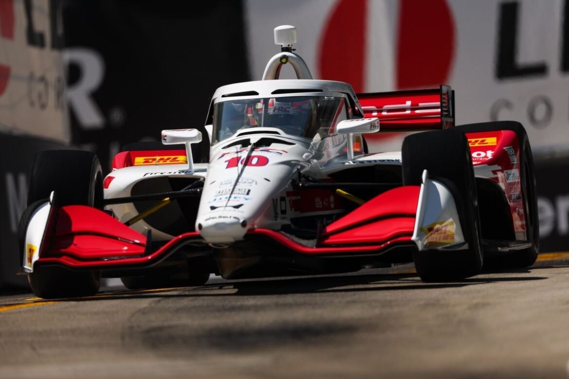 Alex Palou na pole, enquanto Malukas e Schumacher colidem.