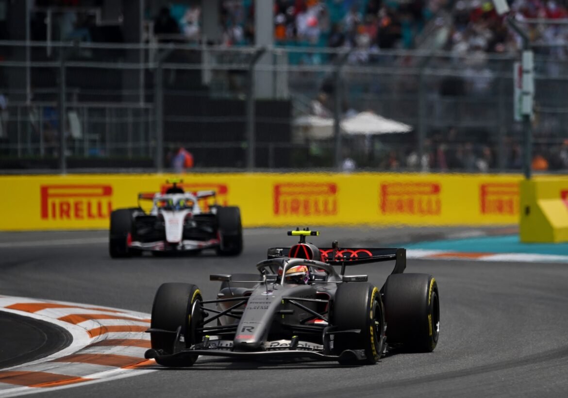 Antonelli se destaca, Bortoleto comenta e FIA foca no V8.