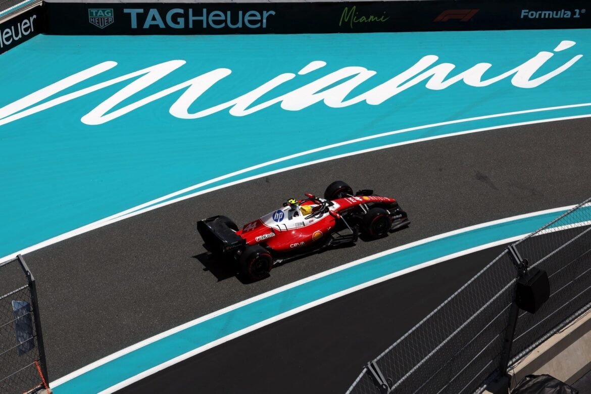 Hamilton expressa tristeza por um final de semana complicado e poucos pontos em Miami.