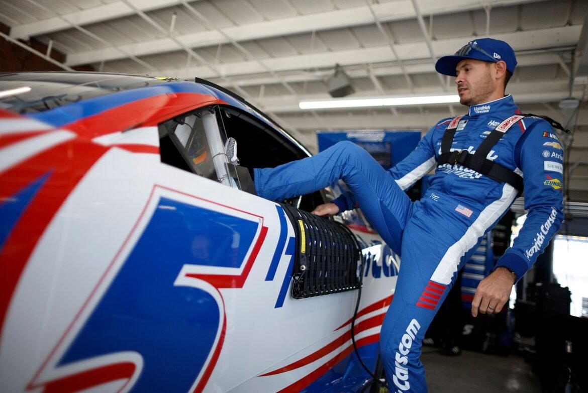 Kyle Larson se destaca nos treinos da NASCAR All-Star Race em Dover