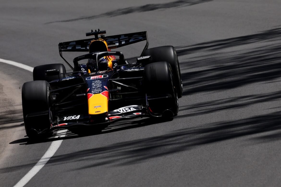 Red Bull realiza alteração no carro de Verstappen antes do GP do Canadá.