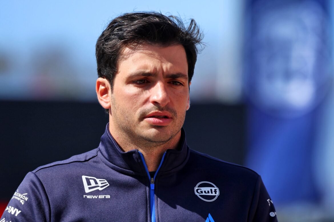 Sainz exige uma posição firme da FIA em relação aos motores de 2027.