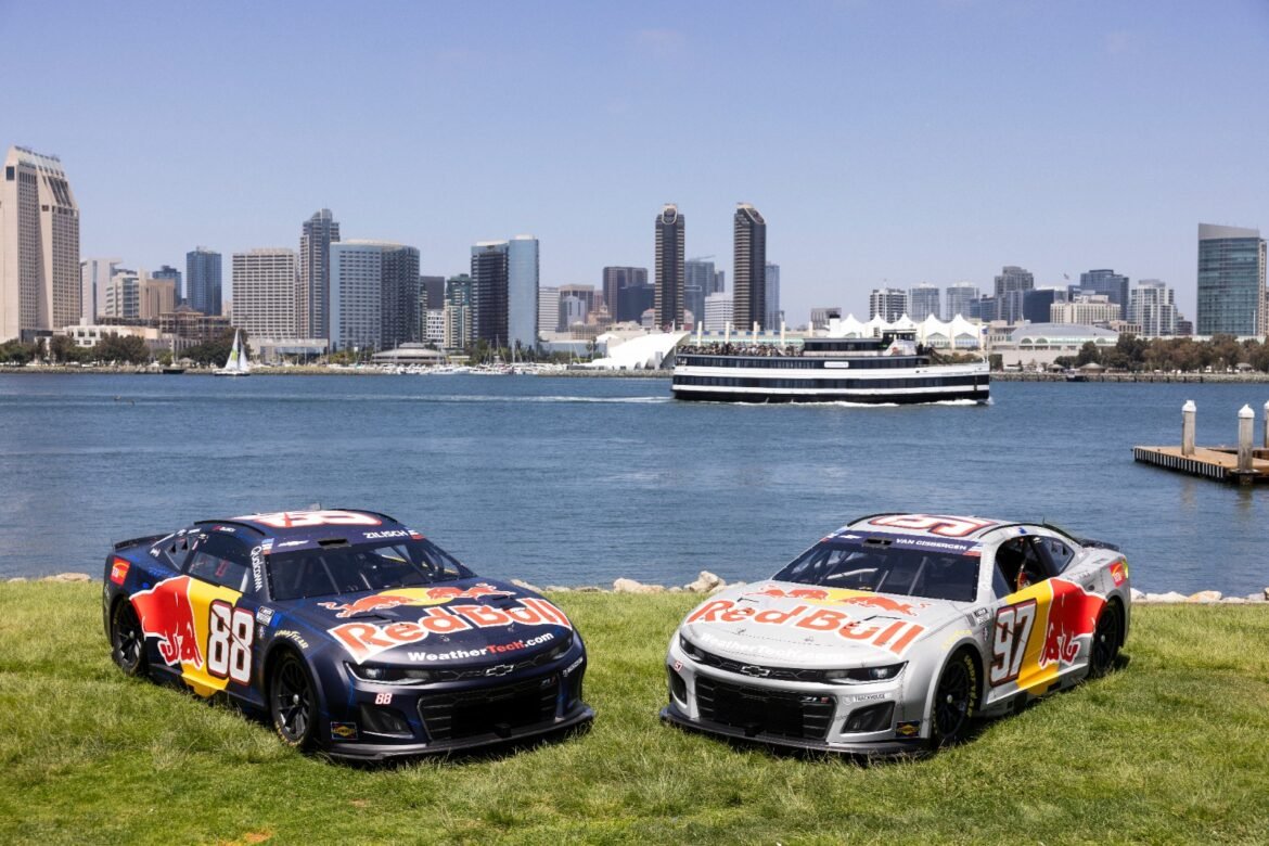 A Red Bull revela esquemas de pintura duplos de San Diego para Van Gisbergen e Zilisch.
