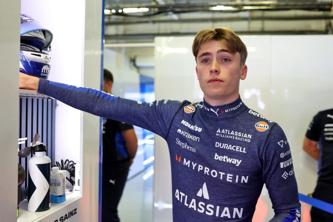Albon precisará perder mais dois treinos após ficar de fora do TL1 em Barcelona.